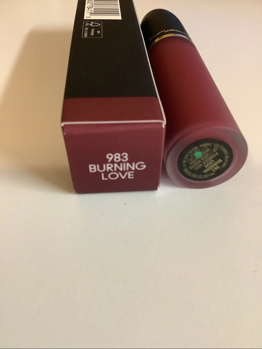 MAC PowderKiss 983 Burning Love - Lip + Cheek Mousse. New In Box